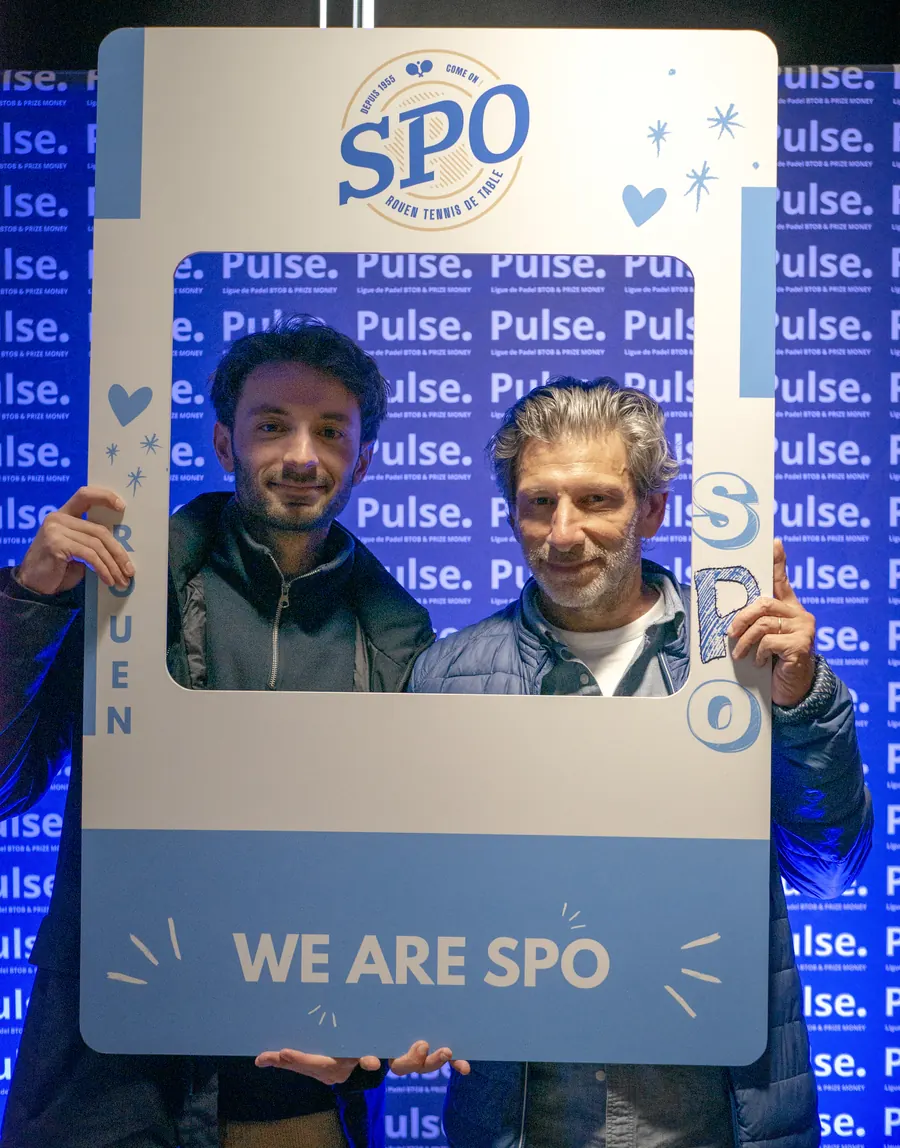 Photocall We are SPO aux couleurs des partenaires