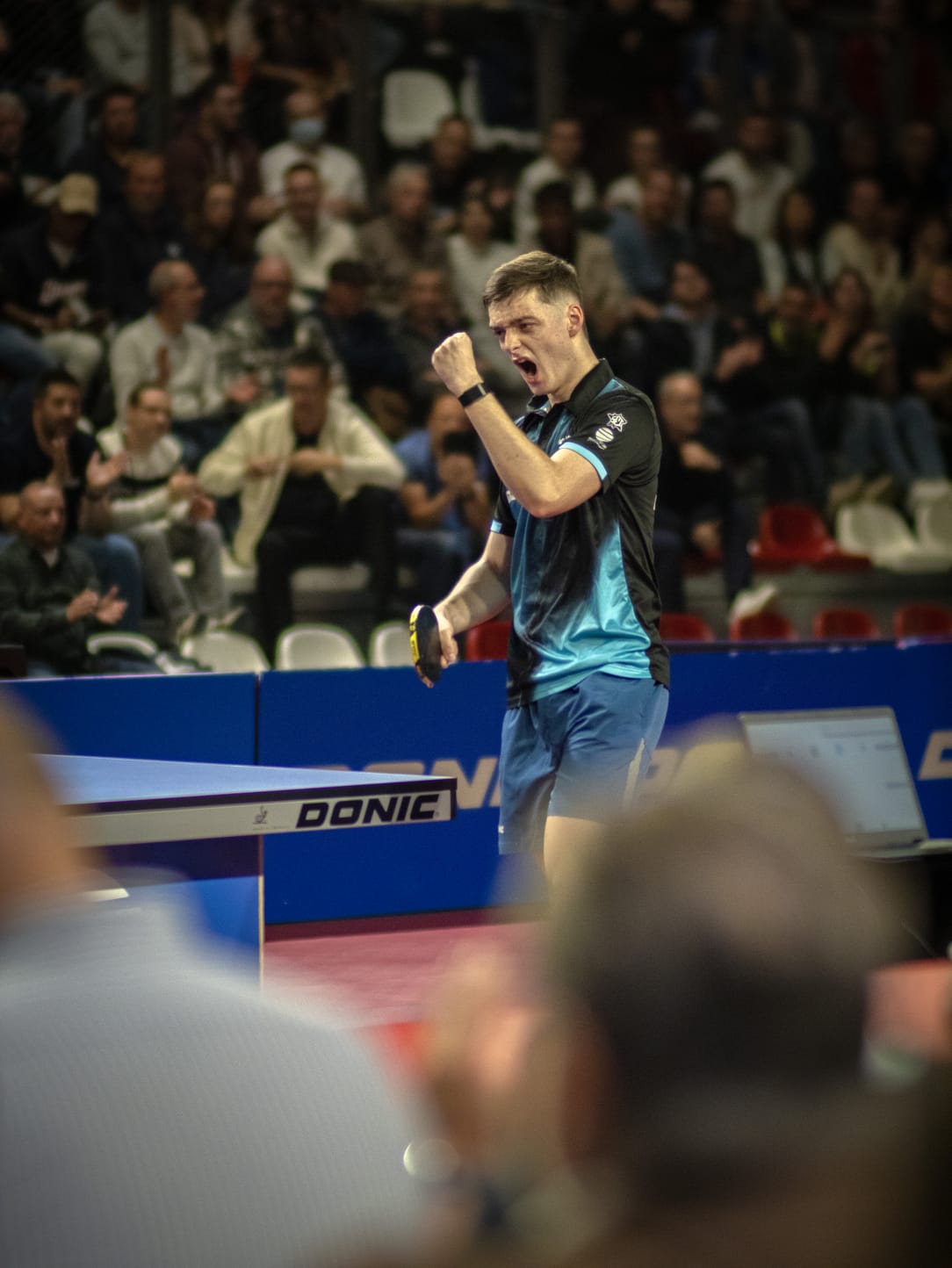Un joueur du SPO Rouen célèbre un point au Kindarena